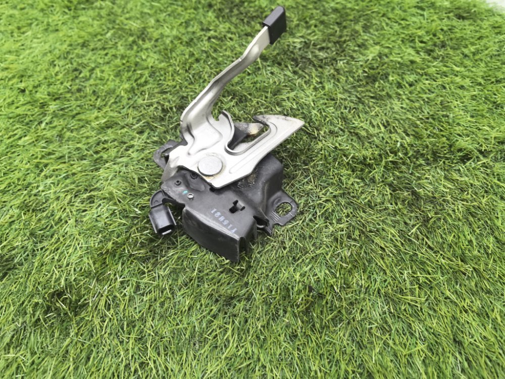 Замок капота, 1000 рублей, Красноярск