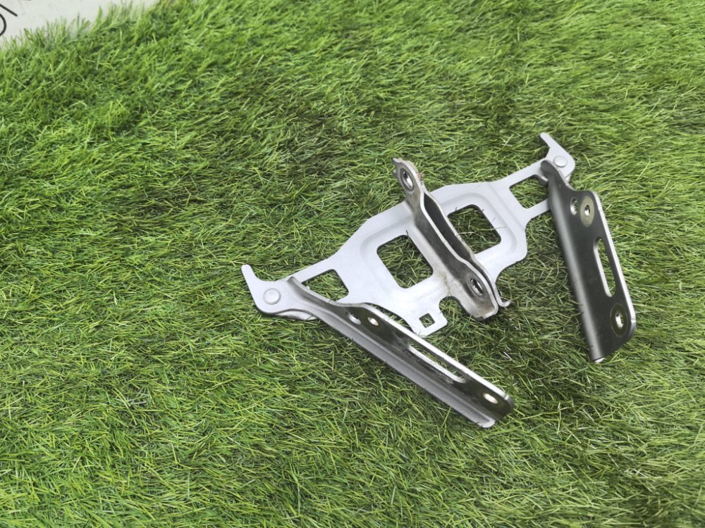 крепление капота, 6000 рублей, Красноярск