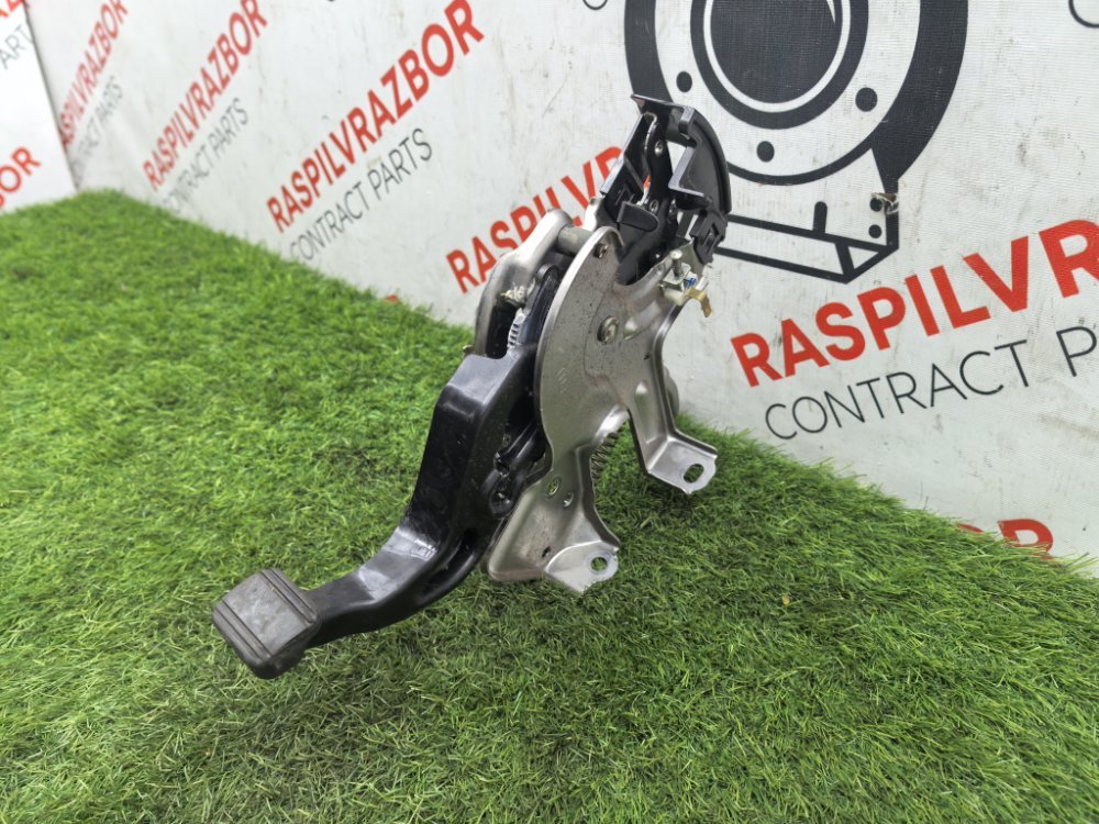 Педаль стояночного тормоза, 1500 рублей, Красноярск