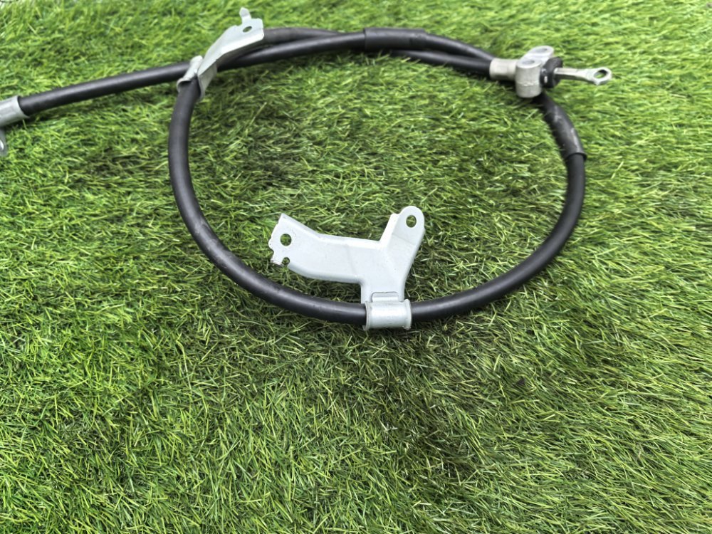 тросик ручного тормоза центральный, 1000 рублей, Красноярск