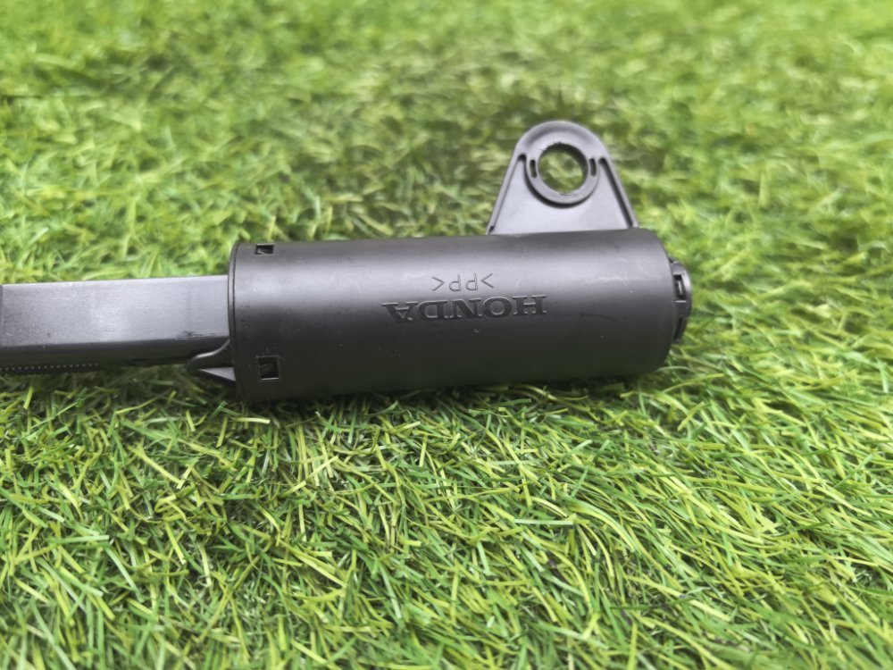 Демпфер бардачка, 1500 рублей, Красноярск