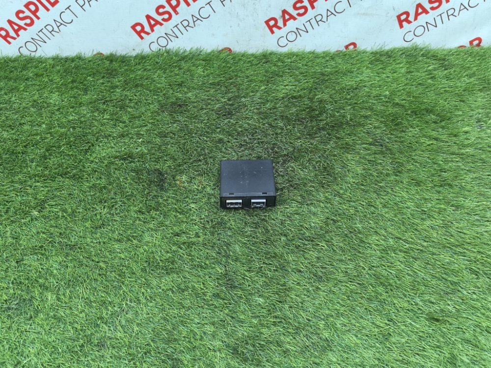 Блок управления зеркалами, 2000 рублей, Красноярск