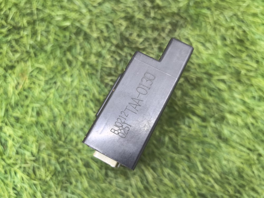 Блок управления зеркалами, 2000 рублей, Красноярск