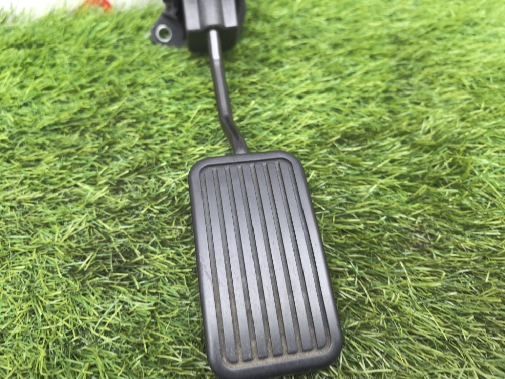 Педаль газа, 1100 рублей, Красноярск