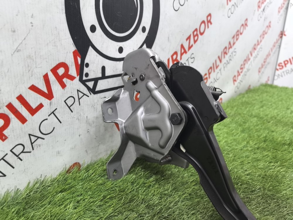 Педаль стояночного тормоза, 1500 рублей, Красноярск