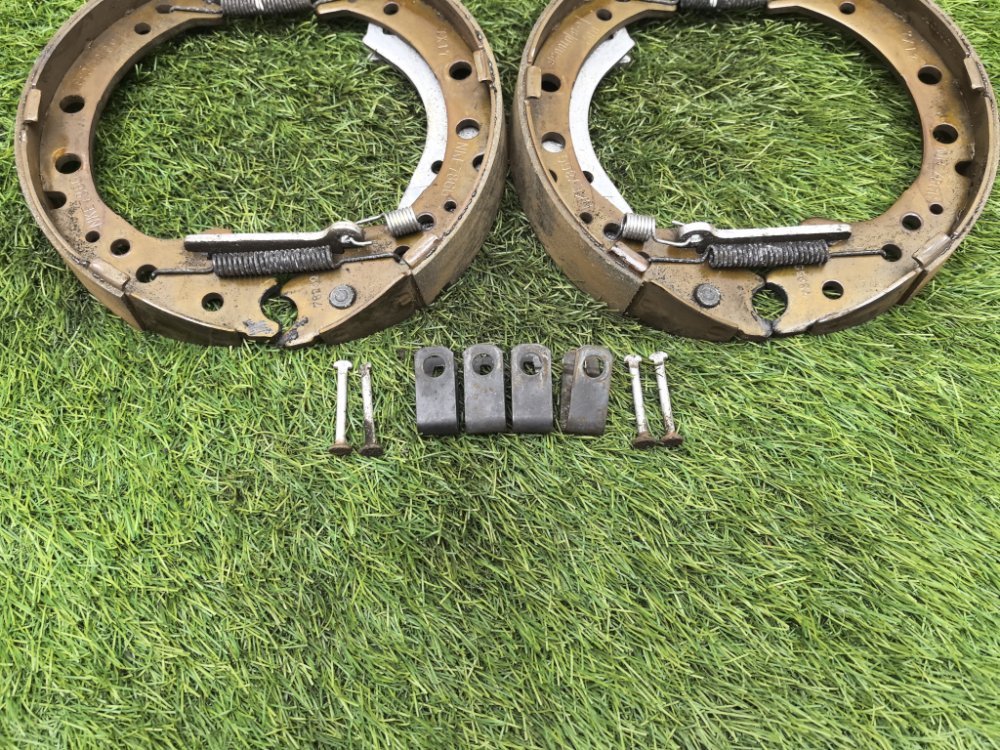 Колодки стояночного тормоза, 3000 рублей, Красноярск