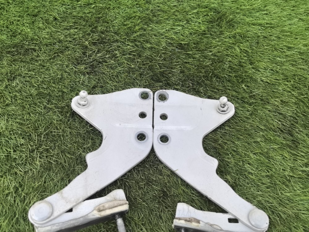 крепление двери багажника, 5000 рублей, Красноярск