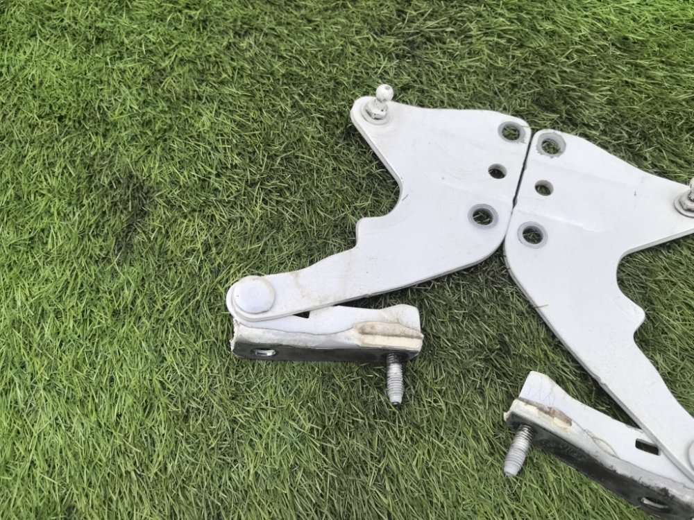 крепление двери багажника, 5000 рублей, Красноярск