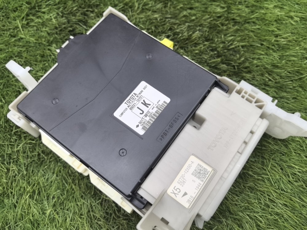 Блок предохранителей салонный, 5000 рублей, Красноярск