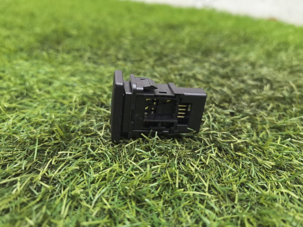 Кнопка, 1000 рублей, Красноярск