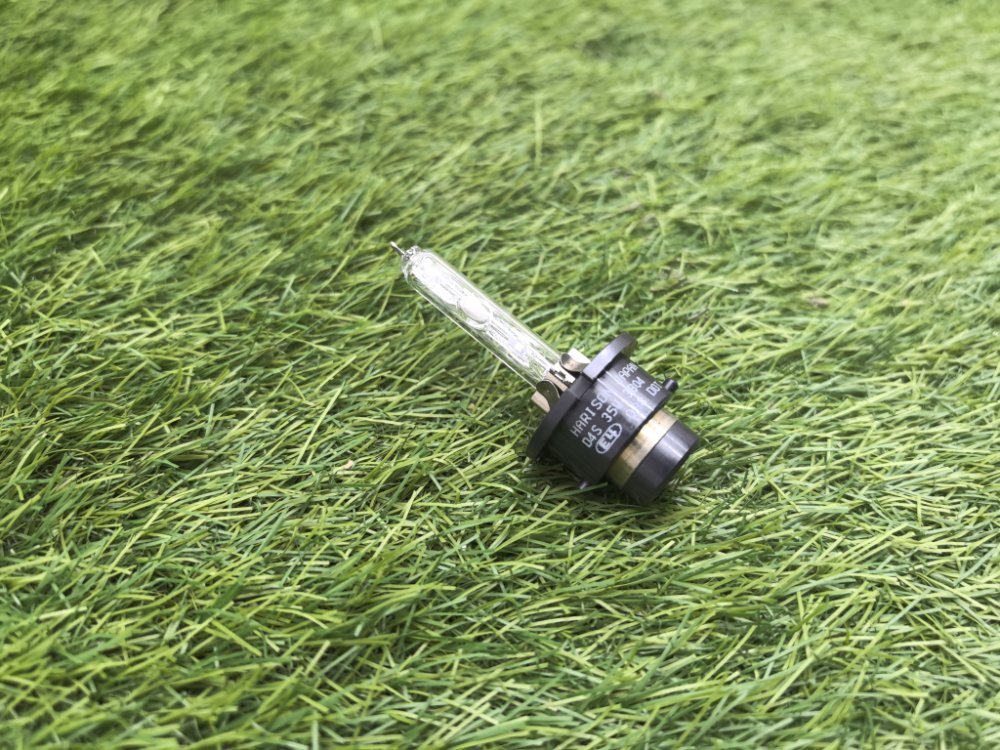 лампа ксеноновая, 2000 рублей, Красноярск