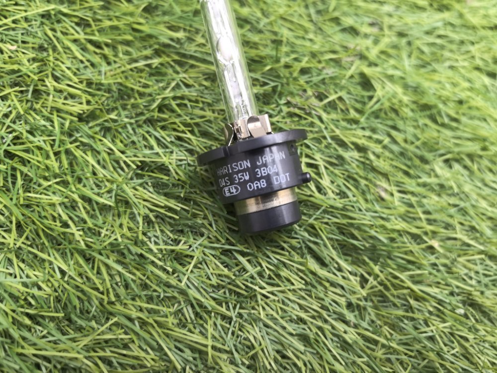 лампа ксеноновая, 2000 рублей, Красноярск