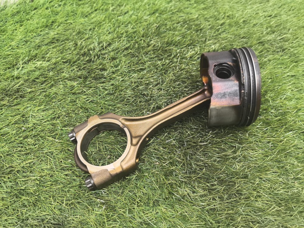 Поршень, 1500 рублей, Красноярск