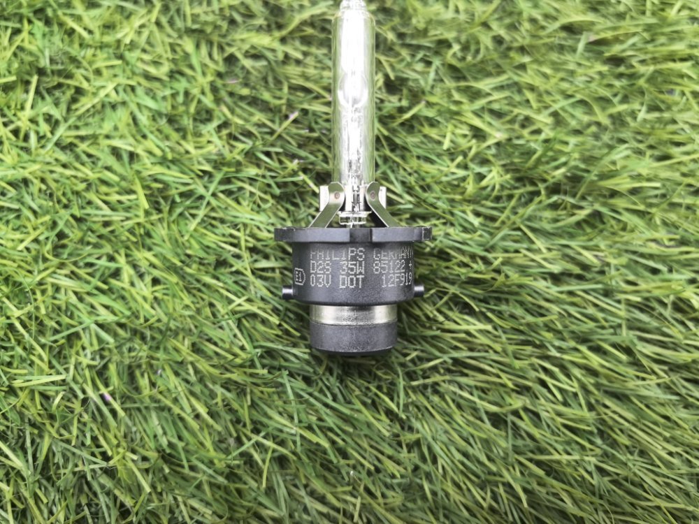 лампа ксеноновая, 2000 рублей, Красноярск