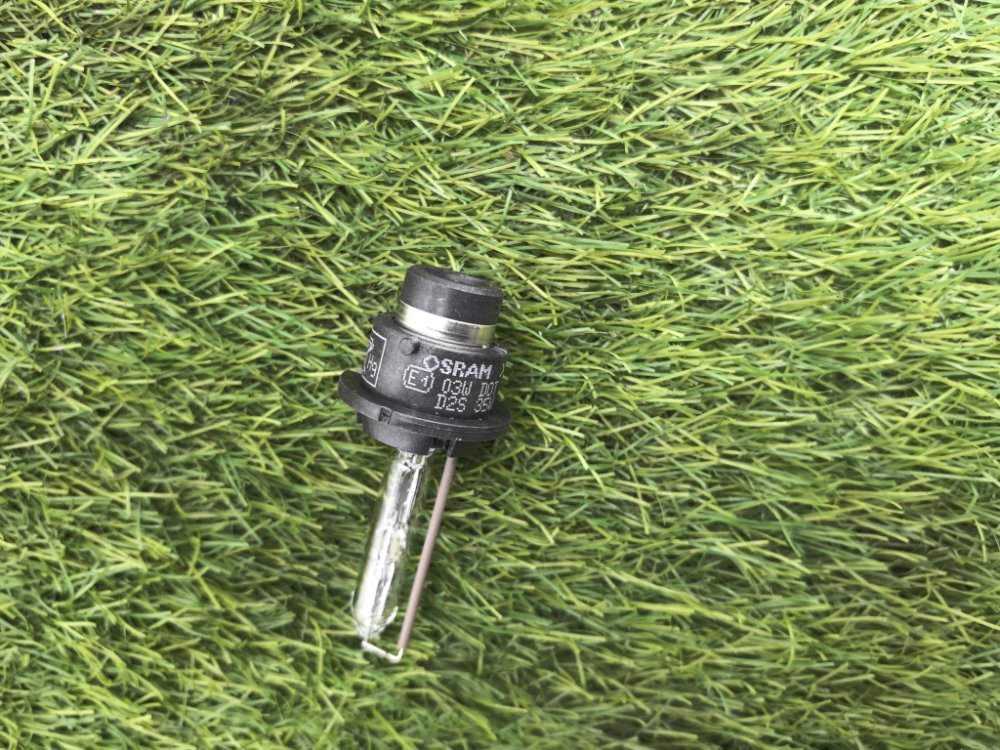 лампа ксеноновая, 2000 рублей, Красноярск