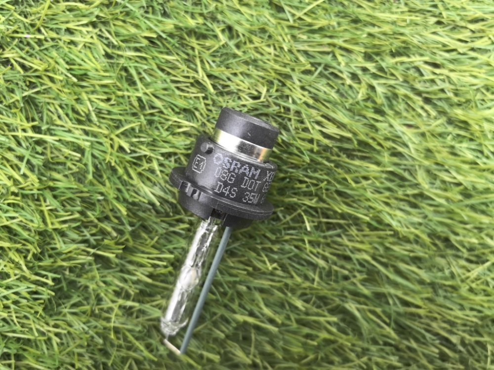 лампа ксеноновая, 2000 рублей, Красноярск