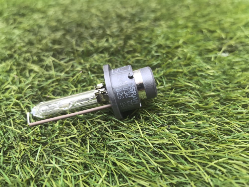 лампа ксеноновая, 2000 рублей, Красноярск