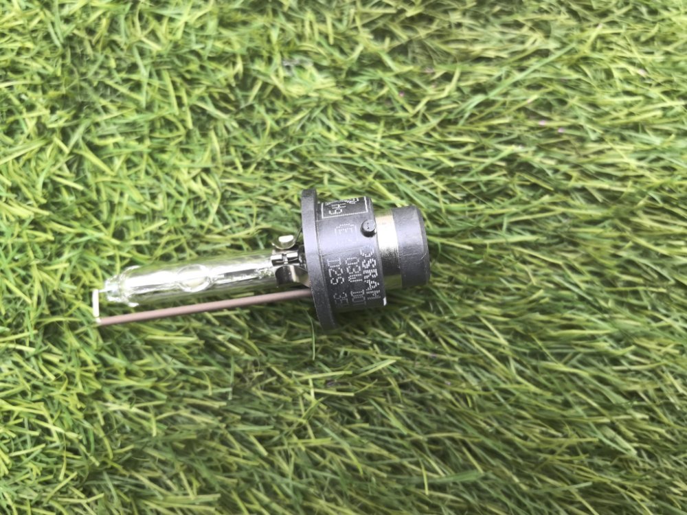 лампа ксеноновая, 2000 рублей, Красноярск