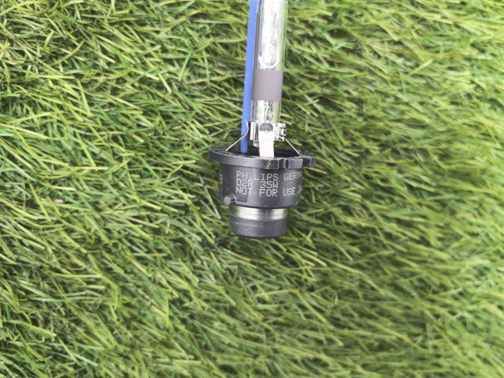 лампа ксеноновая, 2000 рублей, Красноярск