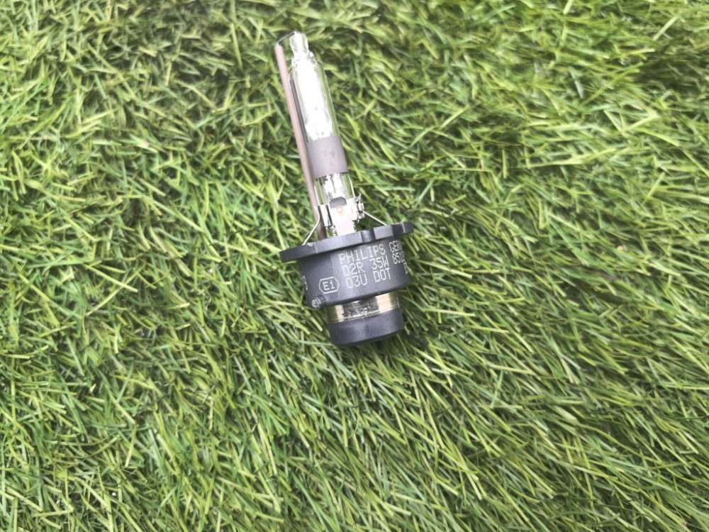 лампа ксеноновая, 2000 рублей, Красноярск