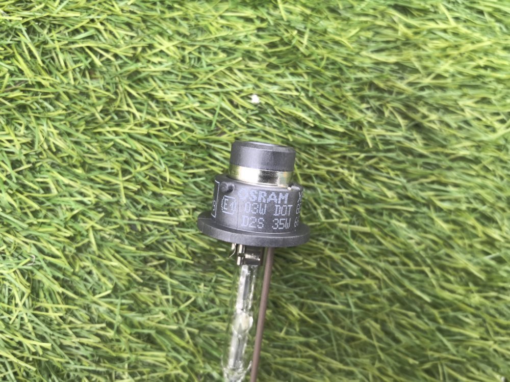 лампа ксеноновая, 2000 рублей, Красноярск