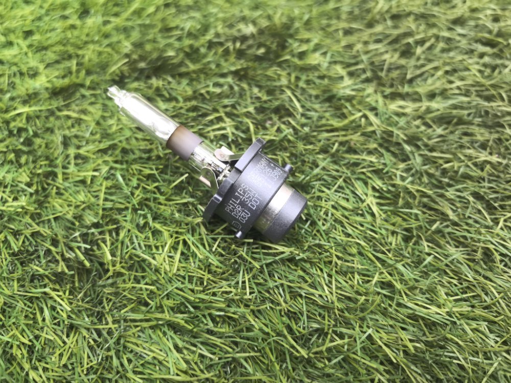 лампа ксеноновая, 2000 рублей, Красноярск