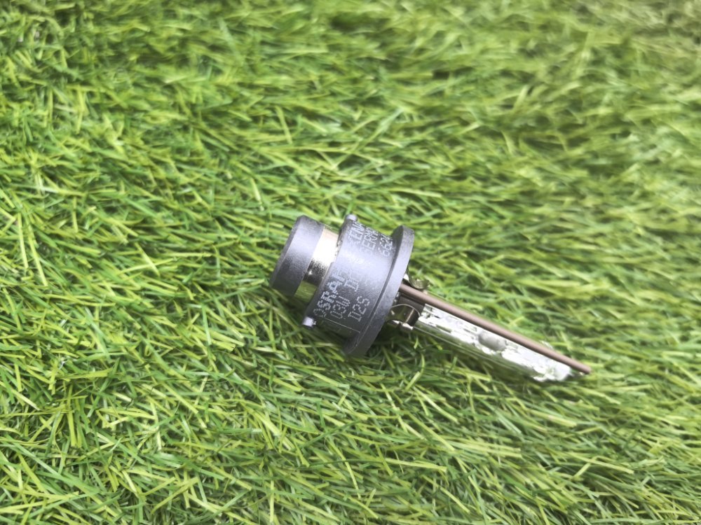 лампа ксеноновая, 2000 рублей, Красноярск