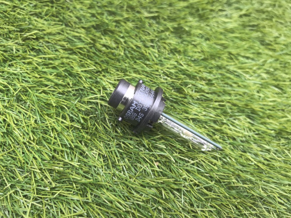 лампа ксеноновая, 2000 рублей, Красноярск