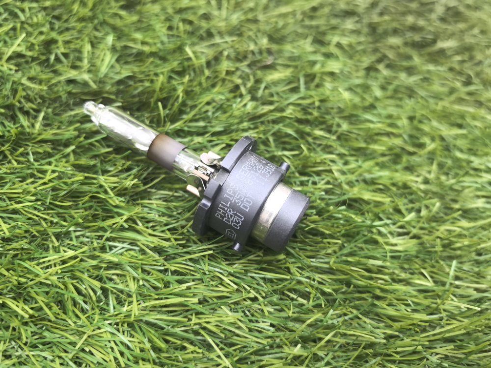 лампа ксеноновая, 2000 рублей, Красноярск