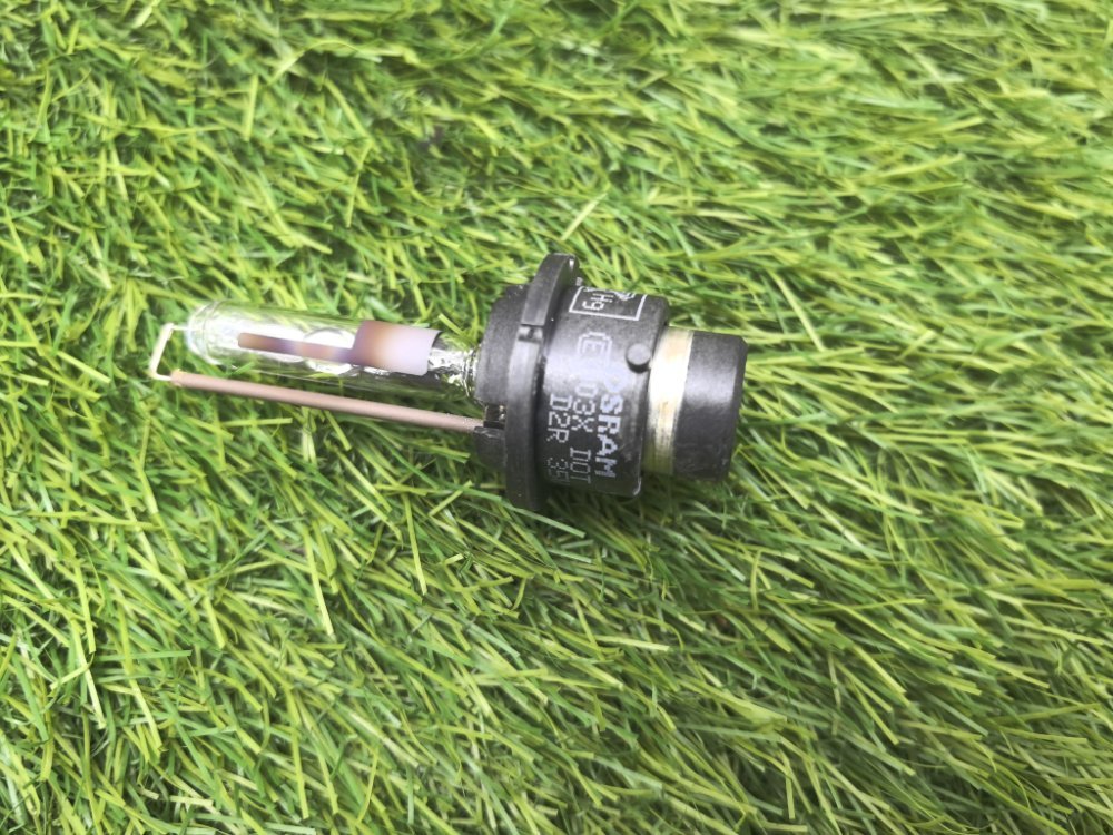 лампа ксеноновая, 2000 рублей, Красноярск