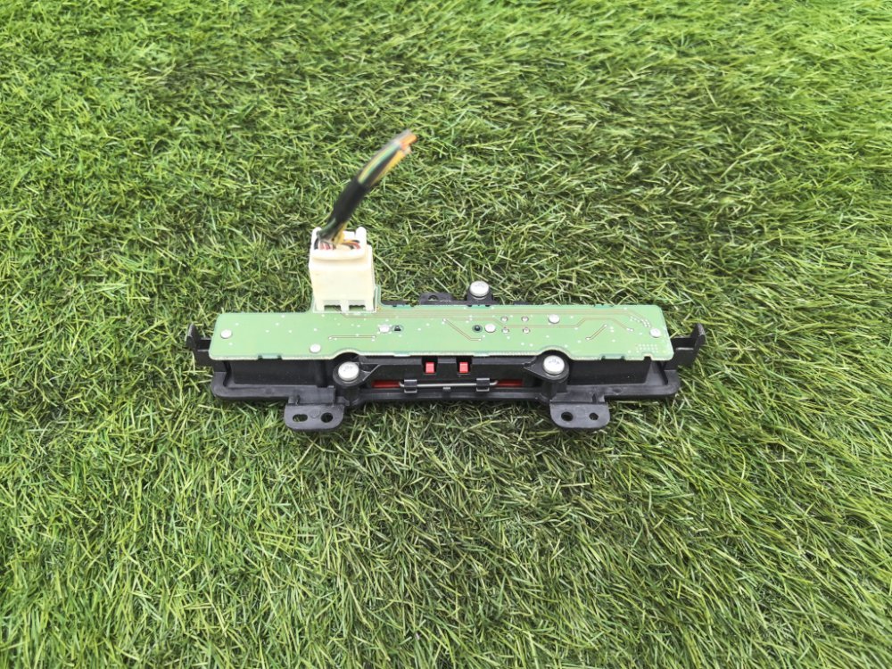 кнопка включения аварийной сигнализации, 1100 рублей, Красноярск