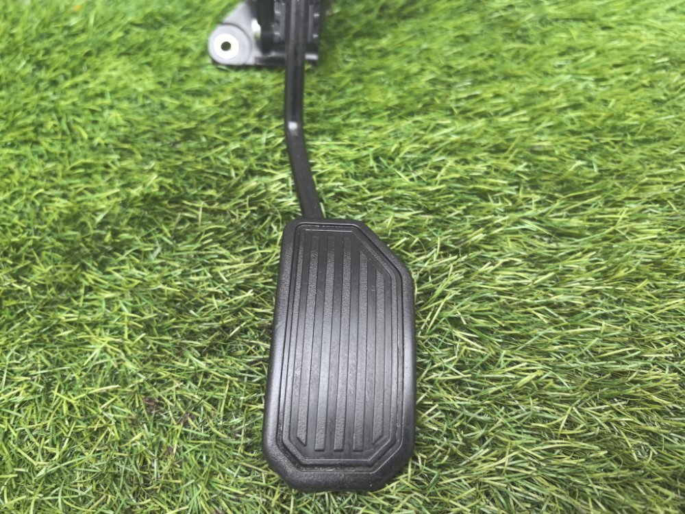 Педаль газа, 1100 рублей, Красноярск