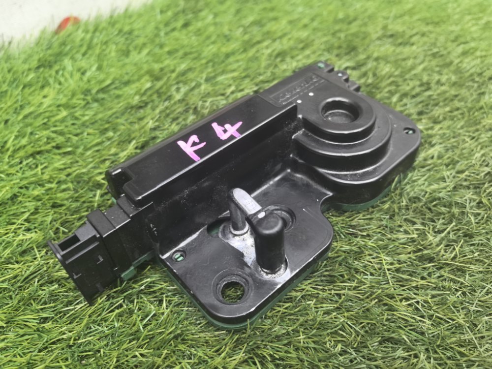 Замок багажника, 9000 рублей, Красноярск