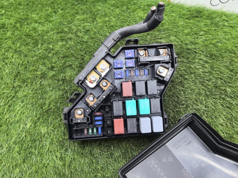 Блок предохранителей под капот, 3000 рублей, Красноярск