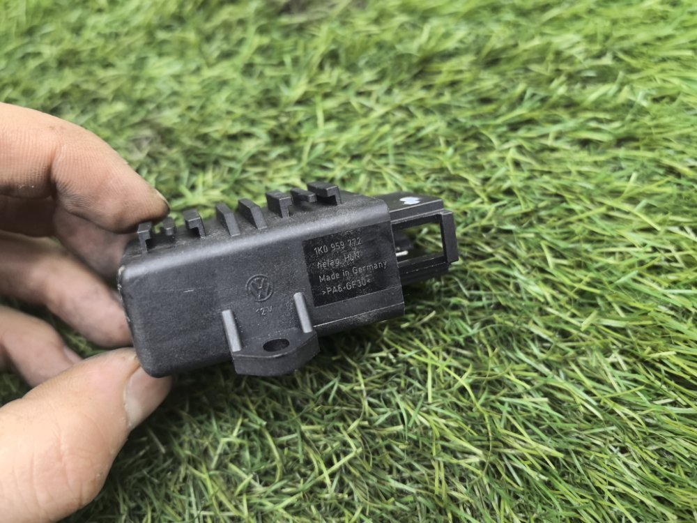 Блок управления подогревом сидений, 1500 рублей, Красноярск