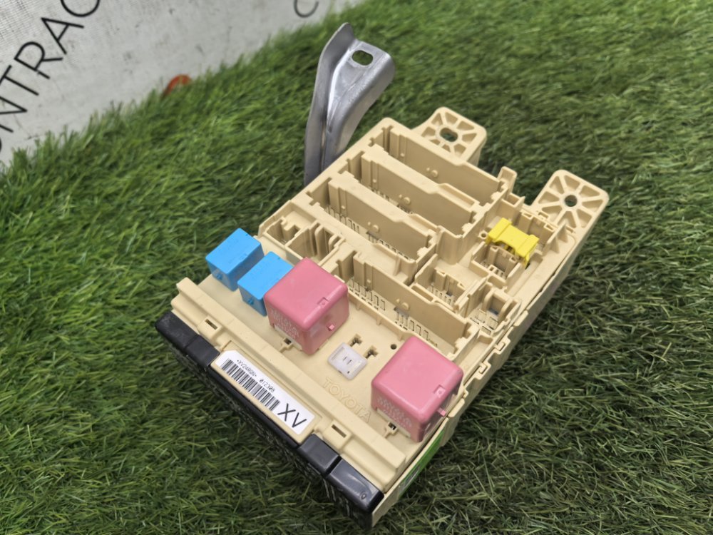 Блок предохранителей салонный, 2000 рублей, Красноярск