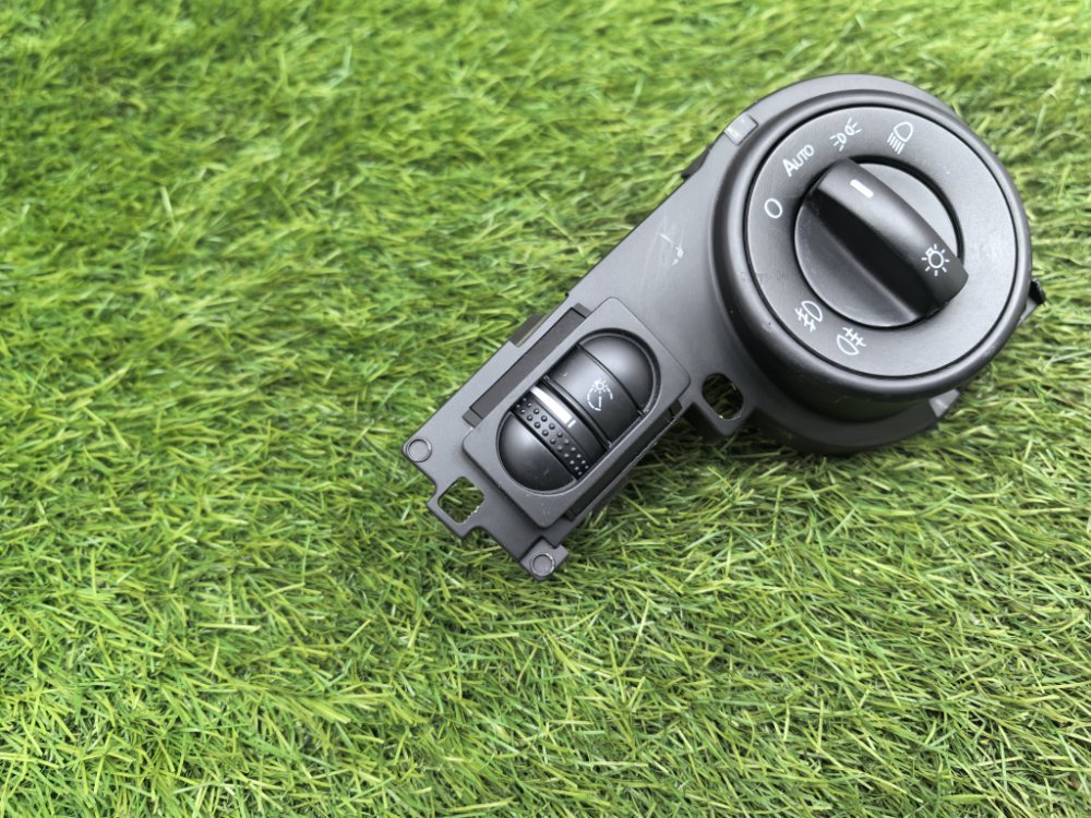 кнопка включения света, 2000 рублей, Красноярск