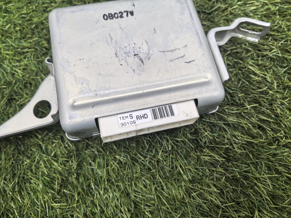 Блок управления подвеской, 1500 рублей, Красноярск