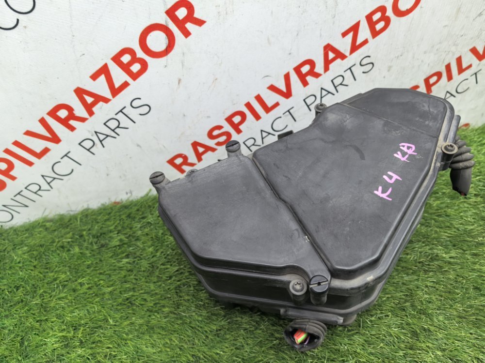 Блок предохранителей под капот, 2000 рублей, Красноярск