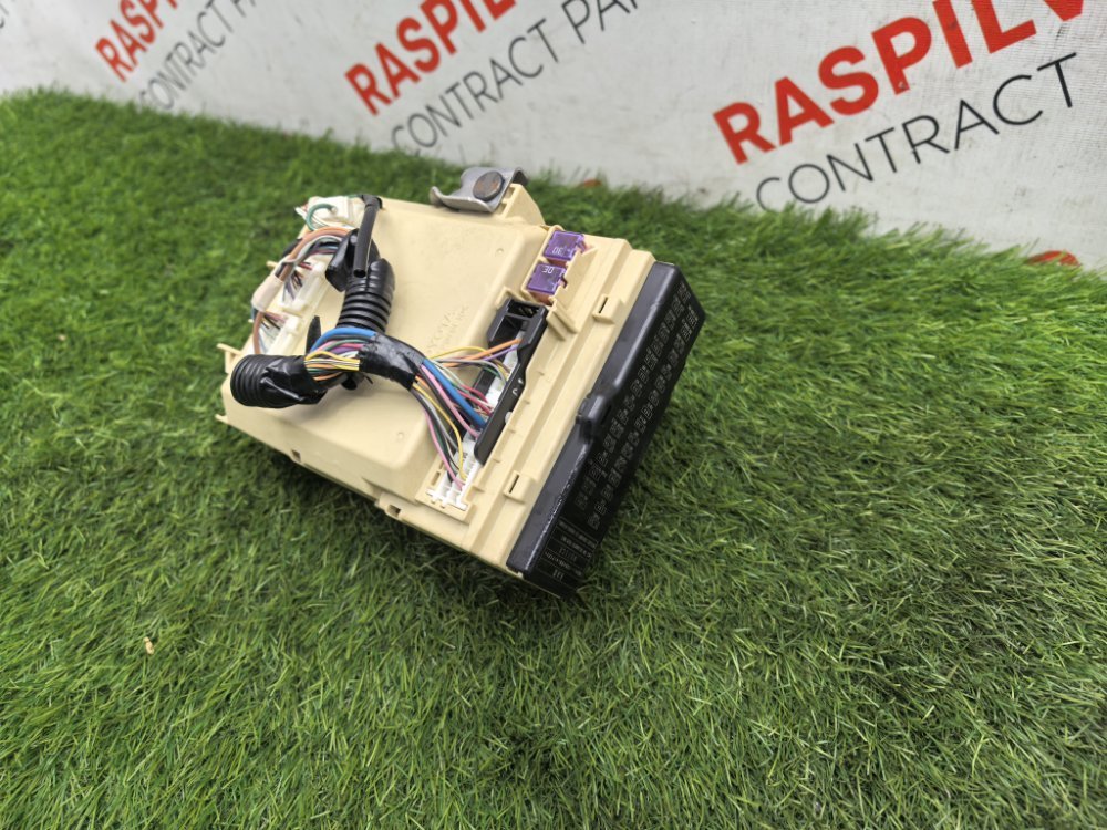 Блок предохранителей салонный, 2000 рублей, Красноярск