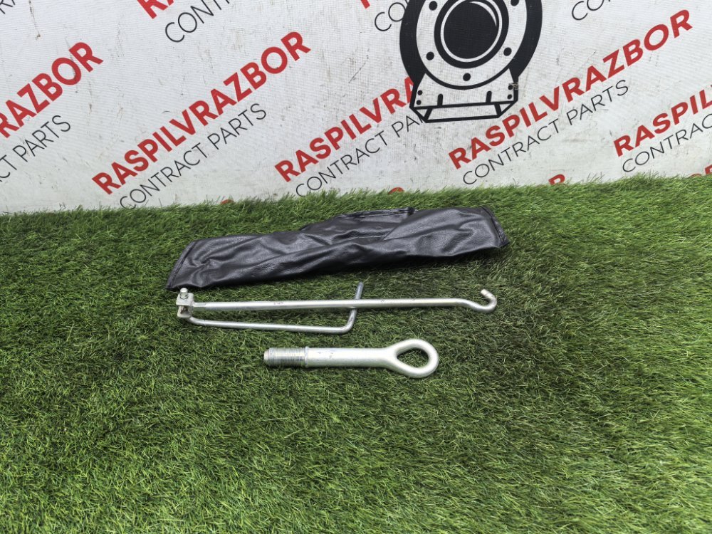 Крюк буксировочный, 1500 рублей, Красноярск