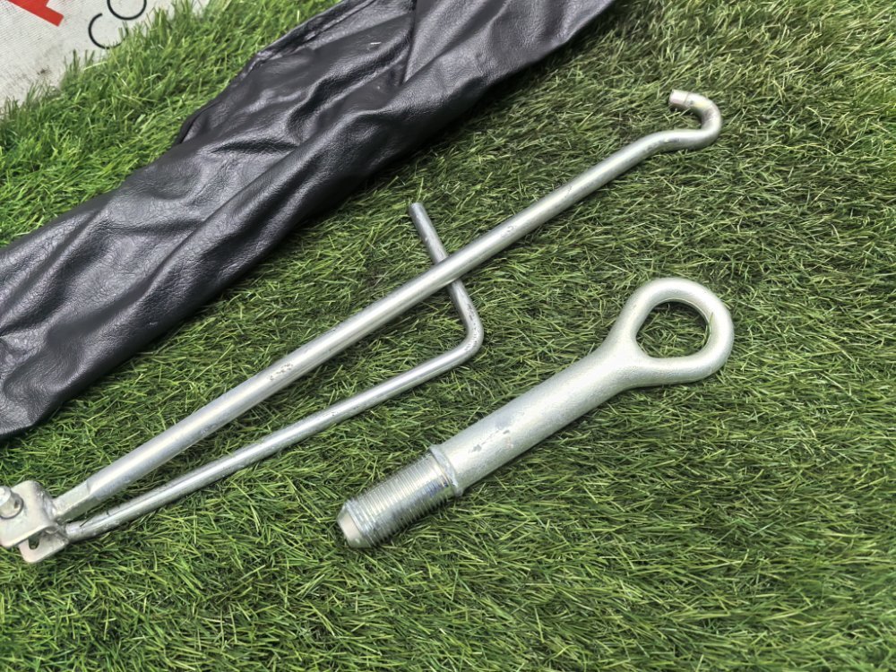 Крюк буксировочный, 1500 рублей, Красноярск