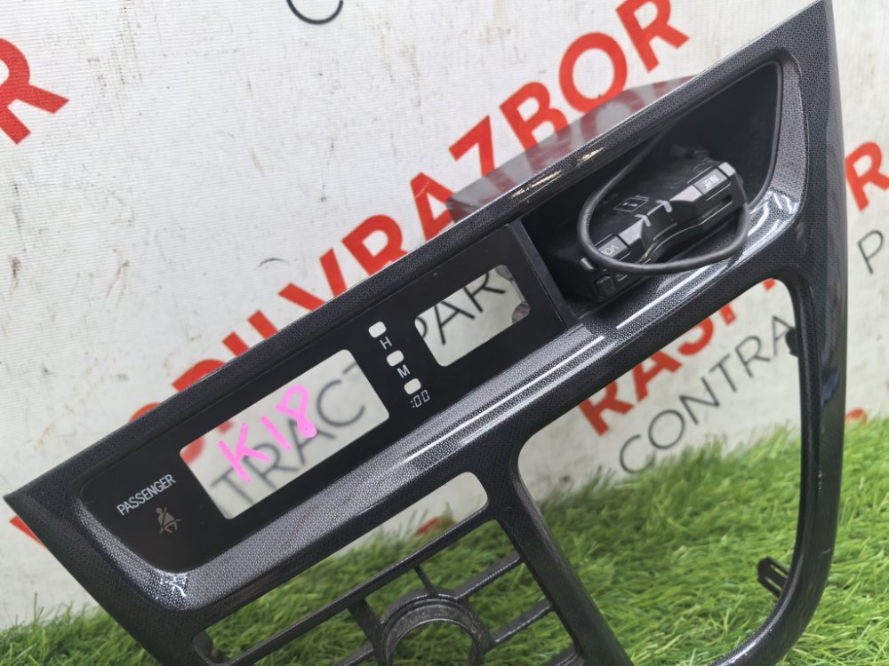 накладка консоли КПП, 2000 рублей, Красноярск