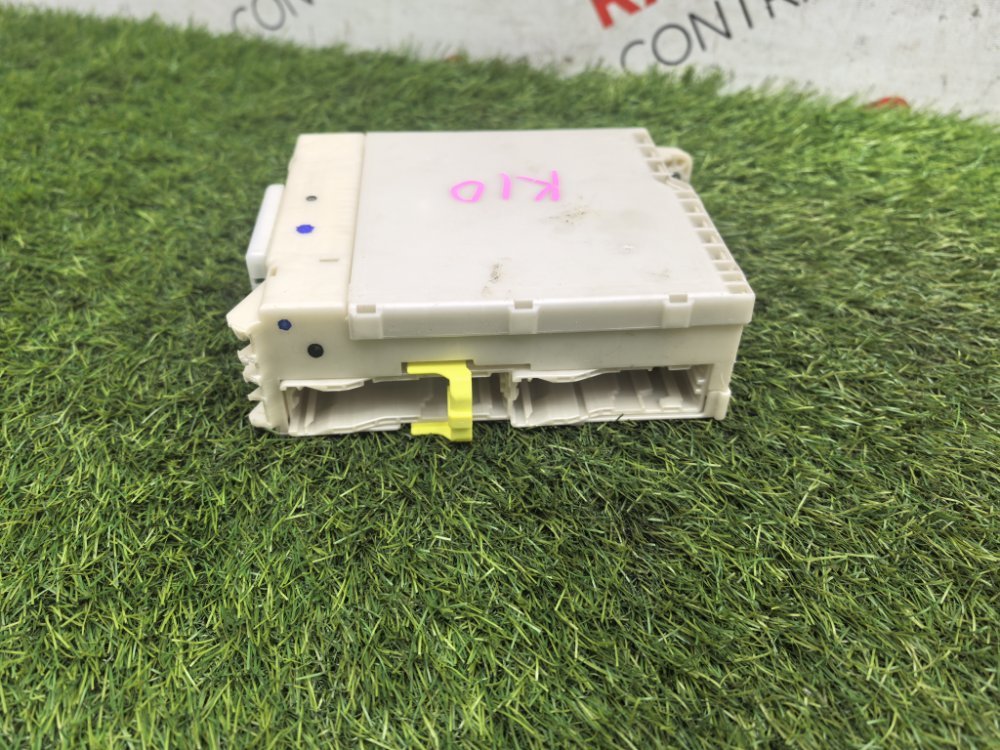 Блок предохранителей салонный, 1000 рублей, Красноярск