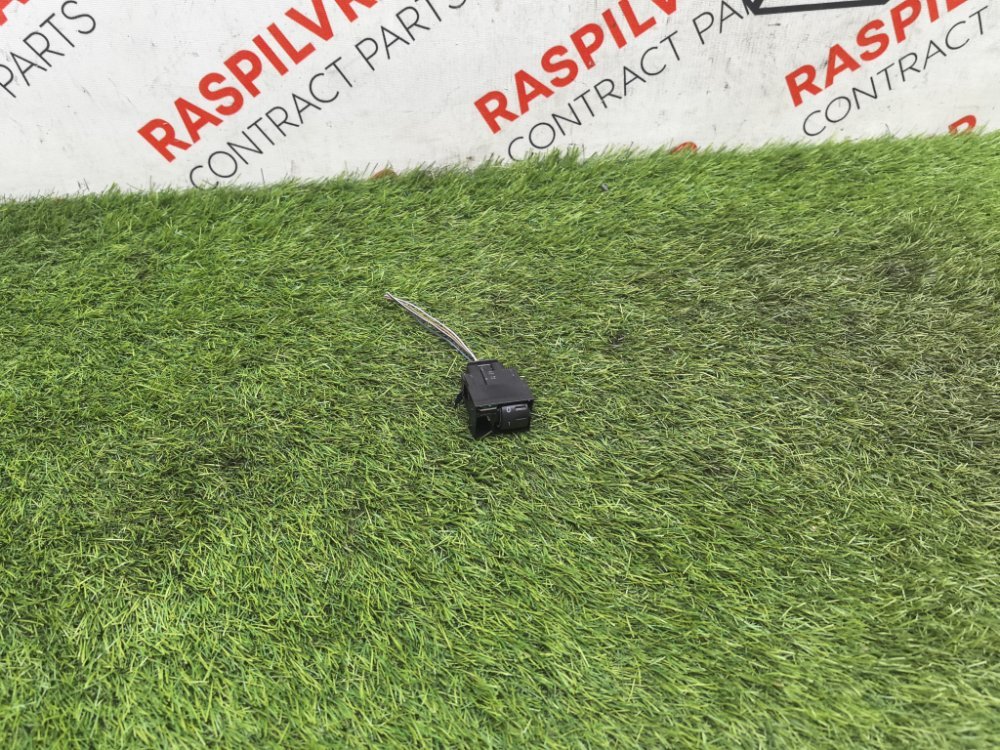 кнопка включения обогрева сидений, 800 рублей, Красноярск