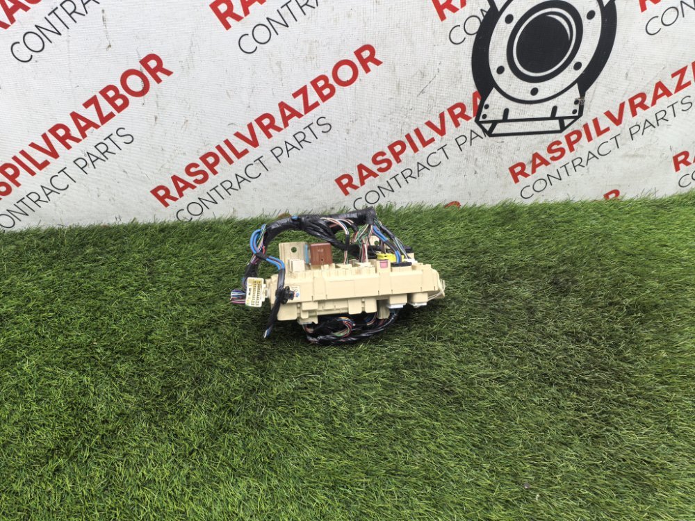 Блок предохранителей салонный, 2000 рублей, Красноярск