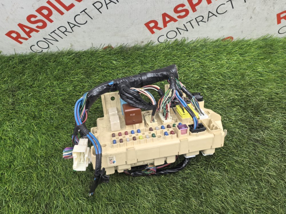 Блок предохранителей салонный, 2000 рублей, Красноярск