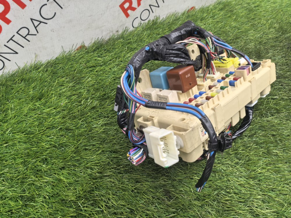 Блок предохранителей салонный, 2000 рублей, Красноярск