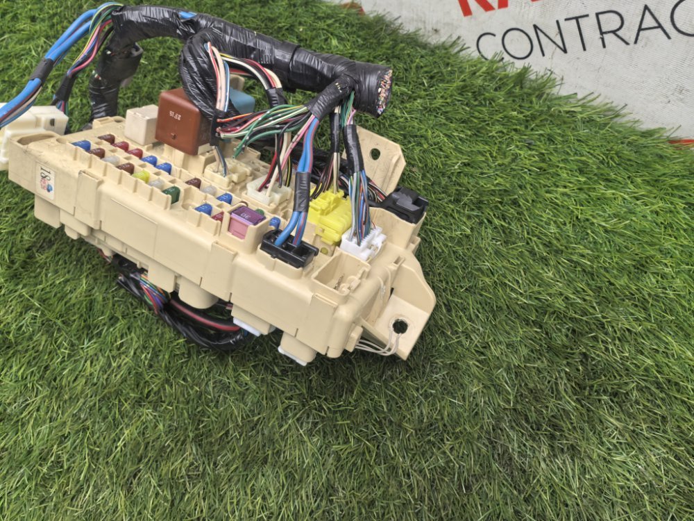 Блок предохранителей салонный, 2000 рублей, Красноярск