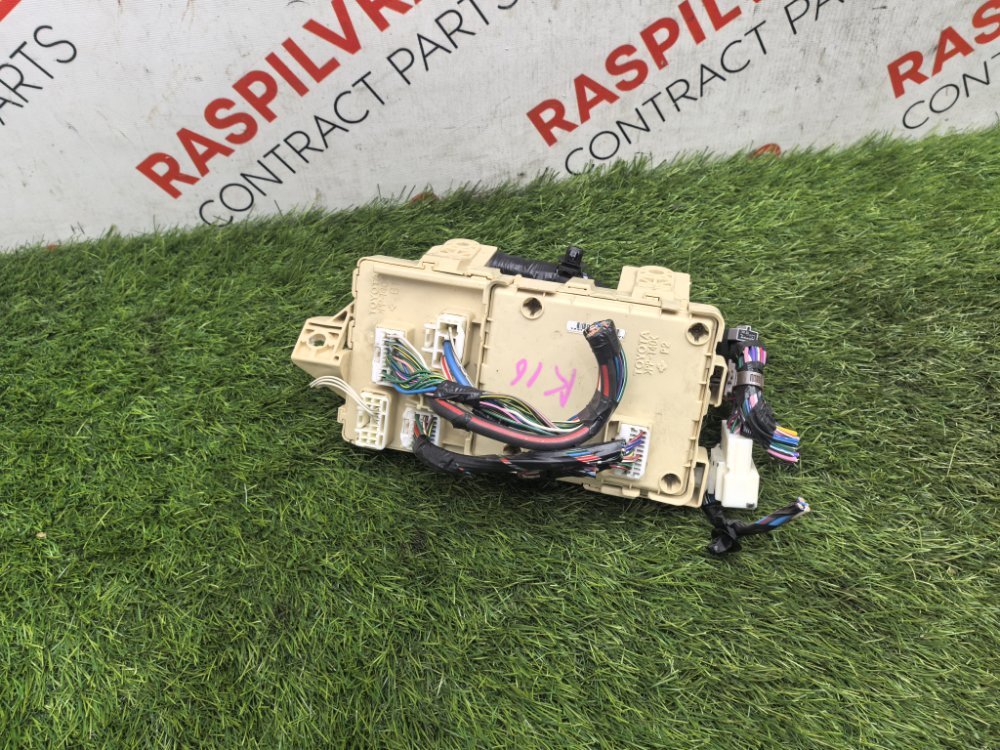 Блок предохранителей салонный, 2000 рублей, Красноярск